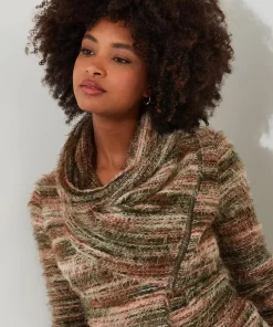 Alicia Zip Top