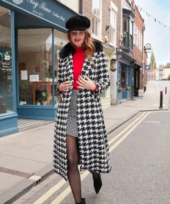 Darling Dogstooth Coat