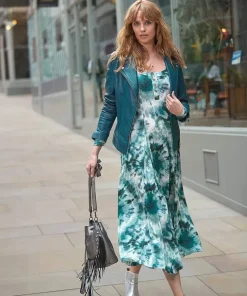 Fabulously Flattering Dress