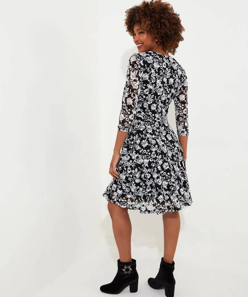 Favourite Zip Lace Dress