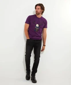 Keeping It Wild Tee