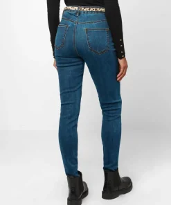 Must Have Skinny Fit Jeans