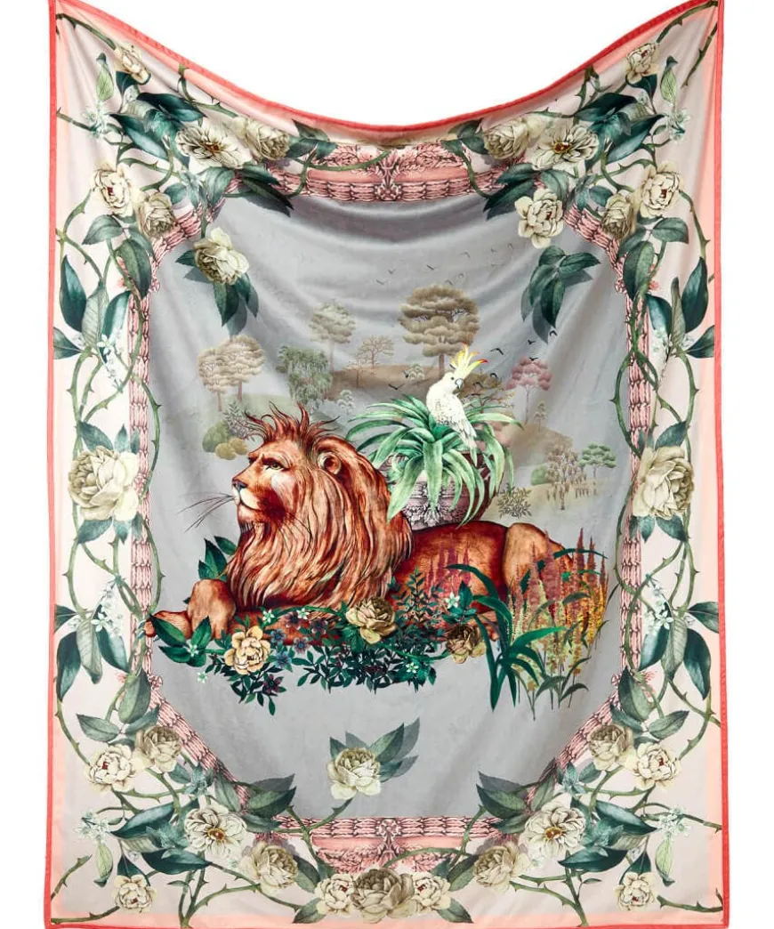 Regal Lion Reversible Throw