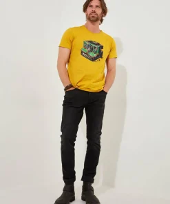 Retro Camera Tee