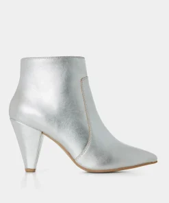 Shooting Star Leather Boots